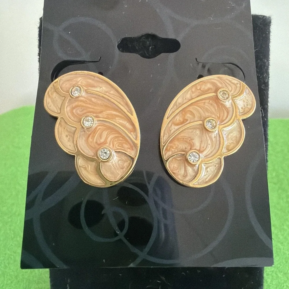 Kenneth Jay Lane for Avon Cream Pink Enamel Gold Tone Butterfly Earrings 12.7g